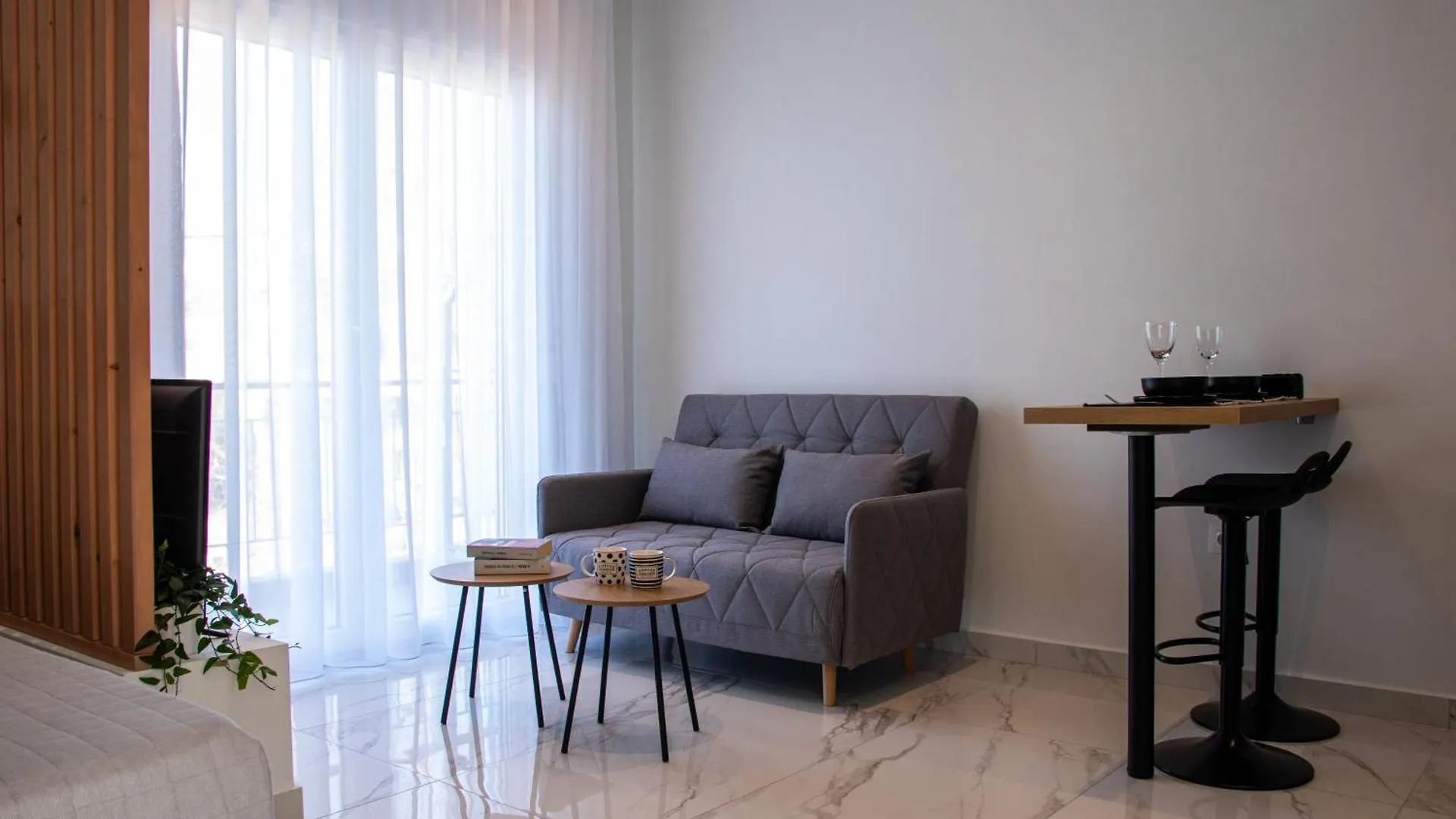 Sofelia Elegant Studios Nea Michaniona Apartment